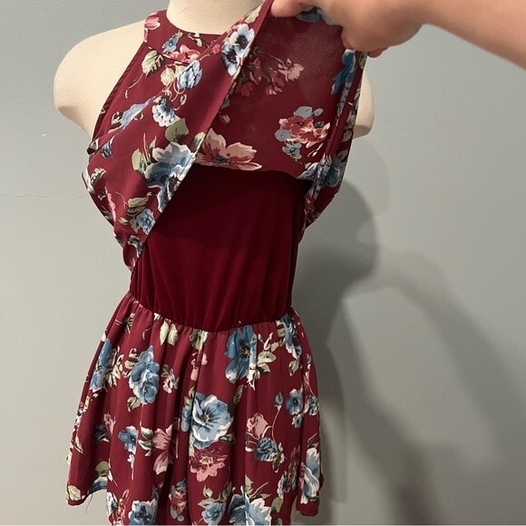 Altar’d State Burgundy & Pink Floral Print Romper Size Small - Picture 5 of 10